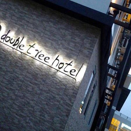 The Zara Double Tree Hotel Ubon Ratchathani Exterior foto