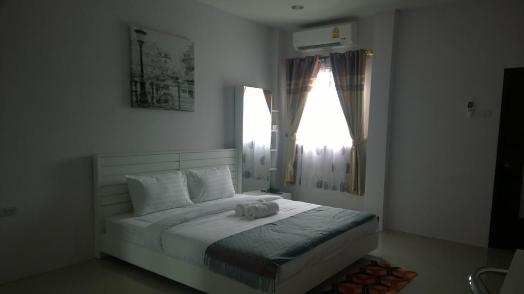 The Zara Double Tree Hotel Ubon Ratchathani Habitación foto