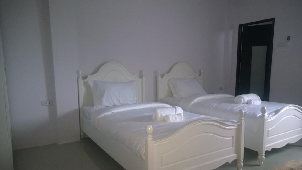 The Zara Double Tree Hotel Ubon Ratchathani Habitación foto